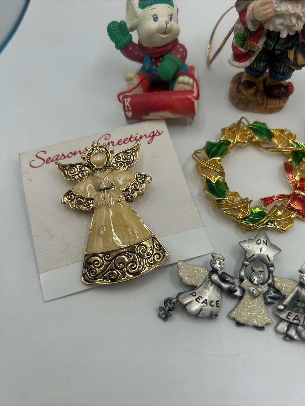 CHRISTMAS ORNAMENTS & BROOCHES VINTAGE SALE